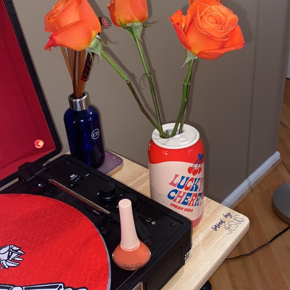 💘🍭BNWOT🍭GUCCI NAIL POLISH💘PEGGY SUNBURN-COLOR🍭💘AUTHENTIC💘🍭 - Picture 8 of 11